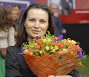 цветы на 8 марта,  букеты с дотавкой,  розы,  тюльпаны,  корзины цветов,  